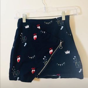 SOLD❣️ZARA printed skirt 👯